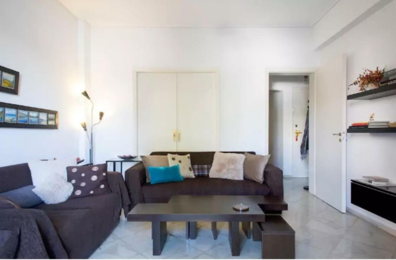 At Trendy Glyfada'S Center Apartment Athens Luaran gambar